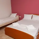 Athena's For Families, 50m From The Beach!