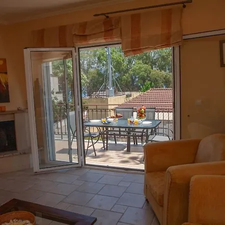 Apartamento Athena's For Families, 50m From The Beach!