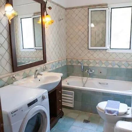 Athena's For Families, 50m From The Beach! *