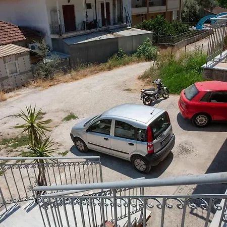 Apartamento Athena's For Families, 50m From The Beach! Ligia