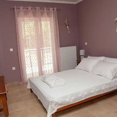 Athena's For Families, 50m From The Beach! Apartamento Ligia