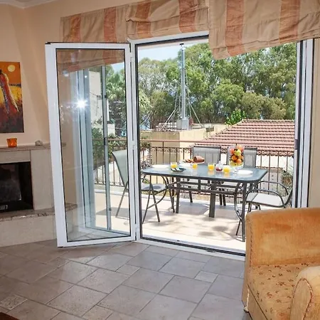 Athena's For Families, 50m From The Beach! Apartment