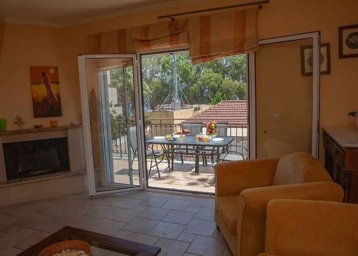 Appartamento Athena's For Families, 50m From The Beach!