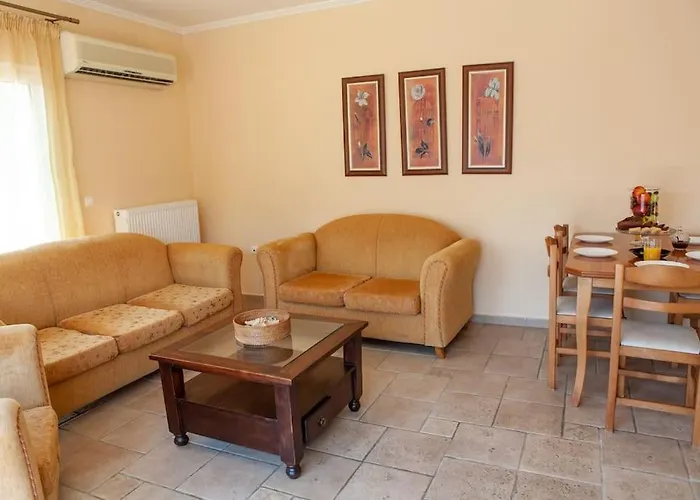 Athena's For Families, 50m From The Beach! Appartamento