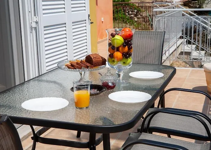 Athena's For Families, 50m From The Beach! * Lygia (Lefkada)